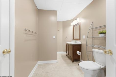 1011 Saint Pauls Lane Morgantown WV 26505