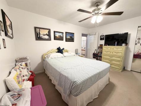 38 Cliffside Drive Morgantown WV 26501