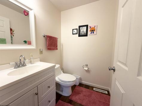 38 Cliffside Drive Morgantown WV 26501