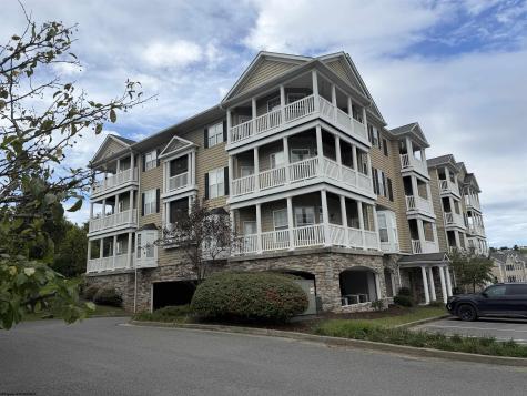 1235 Suncrest Village Morgantown WV 26505