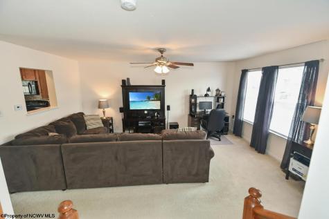 320 Falcon Run Morgantown WV 26508