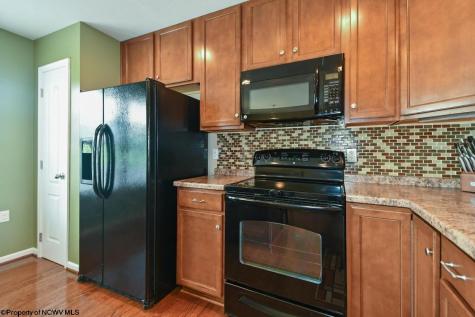 320 Falcon Run Morgantown WV 26508