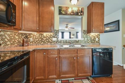 320 Falcon Run Morgantown WV 26508