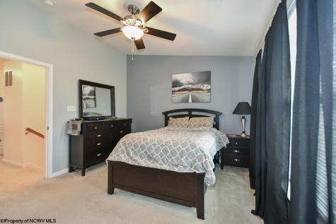 320 Falcon Run Morgantown WV 26508