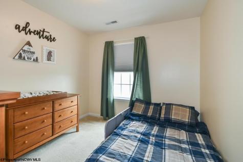 320 Falcon Run Morgantown WV 26508
