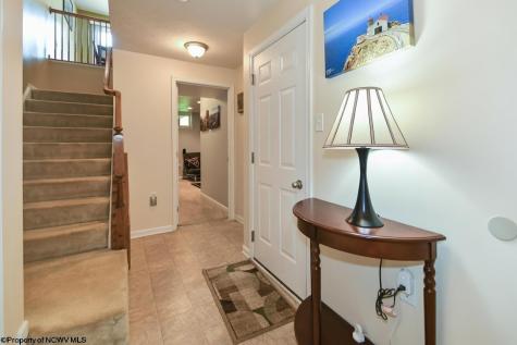 320 Falcon Run Morgantown WV 26508