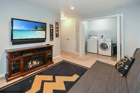 320 Falcon Run Morgantown WV 26508