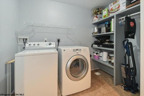 320 Falcon Run Morgantown WV 26508