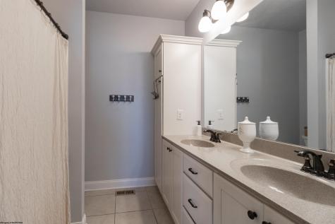 211 Berkshire Circle Bridgeport WV 26330