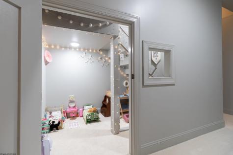 211 Berkshire Circle Bridgeport WV 26330