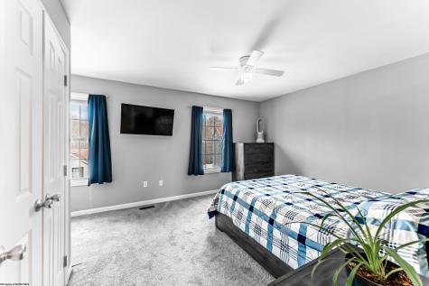 152 Eagle Drive Maidsville WV 26541