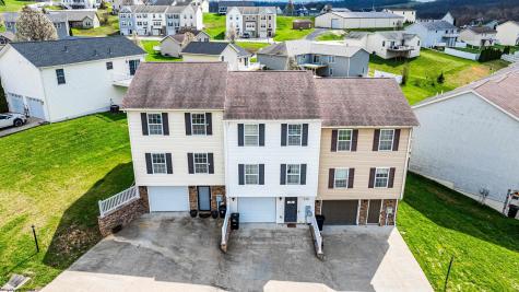 152 Eagle Drive Maidsville WV 26541