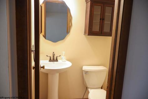 213 Morgan Drive Morgantown WV 26505