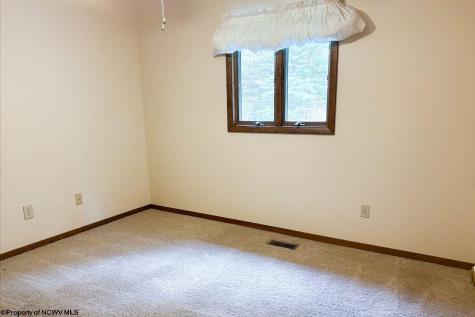 213 Morgan Drive Morgantown WV 26505