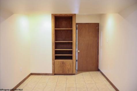 213 Morgan Drive Morgantown WV 26505