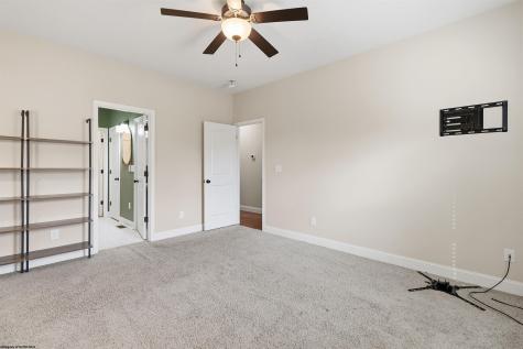 512 Persimmon Lane Bridgeport WV 26330
