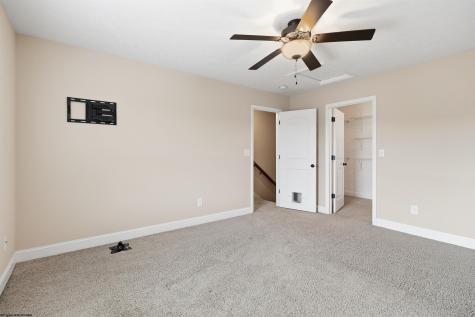 512 Persimmon Lane Bridgeport WV 26330