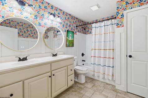 512 Persimmon Lane Bridgeport WV 26330
