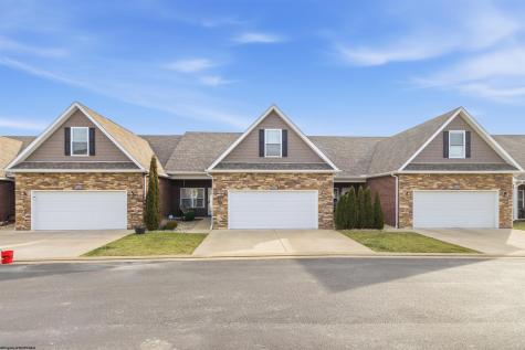 512 Persimmon Lane Bridgeport WV 26330
