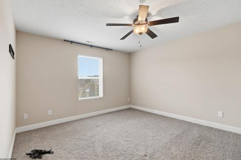 512 Persimmon Lane Bridgeport WV 26330