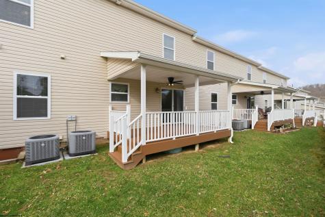 512 Persimmon Lane Bridgeport WV 26330