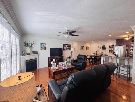 9 Five Forks Drive Morgantown WV 26508