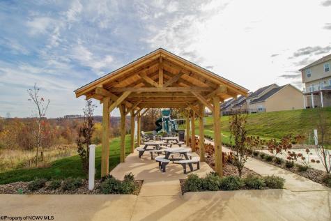 286 Red Oak Lane Morgantown WV 26501