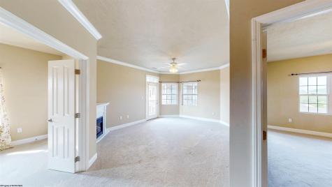 2637 Suncrest Village Morgantown WV 26505