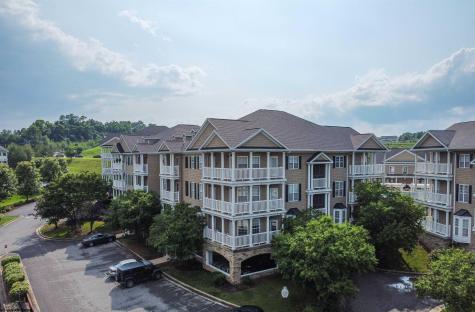 2637 Suncrest Village Morgantown WV 26505