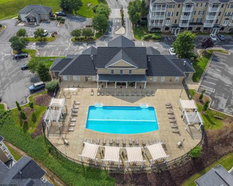 2637 Suncrest Village Morgantown WV 26505