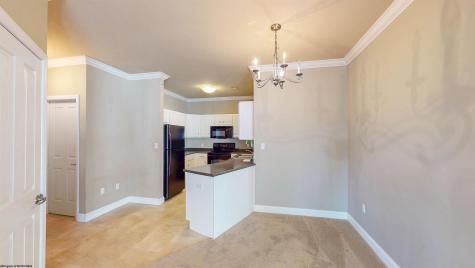 2637 Suncrest Village Morgantown WV 26505