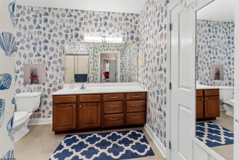 1817 Suncrest Village Morgantown WV 26505