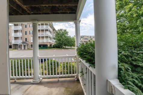 1817 Suncrest Village Morgantown WV 26505