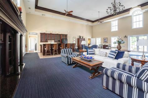 1817 Suncrest Village Morgantown WV 26505