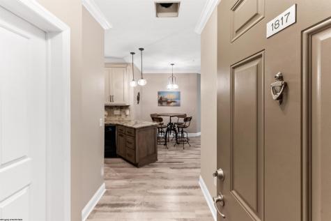 1817 Suncrest Village Morgantown WV 26505