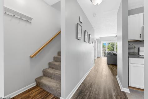102 Pierpont Heights Morgantown WV 26508