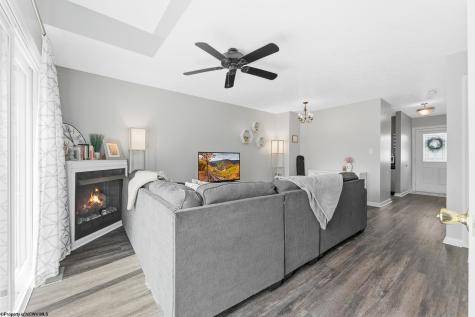 102 Pierpont Heights Morgantown WV 26508
