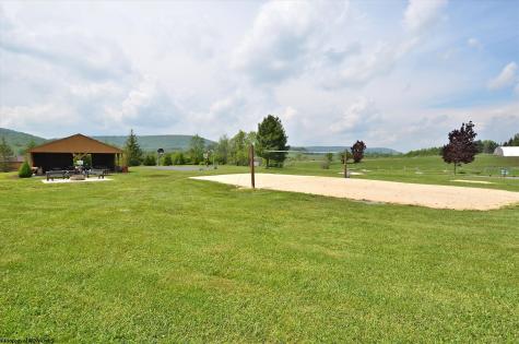 11 Deerfield Circle Davis WV 26260