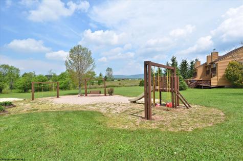 11 Deerfield Circle Davis WV 26260