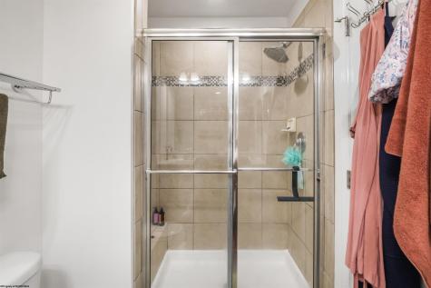 211 Treeline Lane Morgantown WV 26508