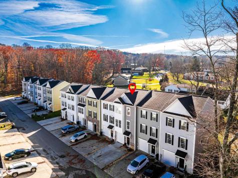 529 Turquoise Lane Morgantown WV 26508