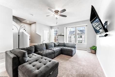 529 Turquoise Lane Morgantown WV 26508