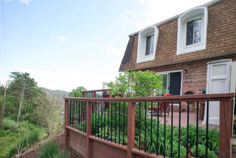 93 Pinewood Road Clarksburg WV 26301