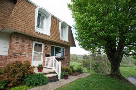 93 Pinewood Road Clarksburg WV 26301