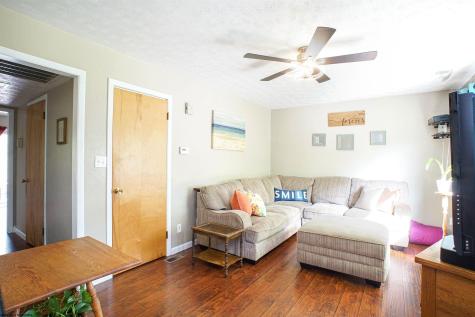93 Pinewood Road Clarksburg WV 26301