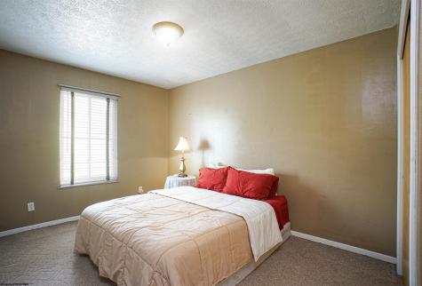 93 Pinewood Road Clarksburg WV 26301