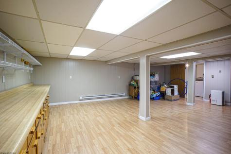 93 Pinewood Road Clarksburg WV 26301