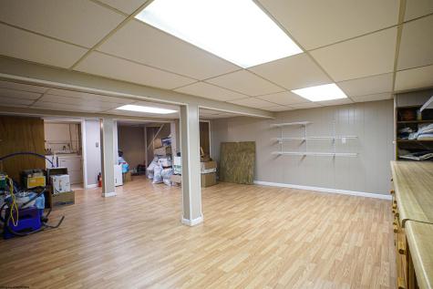 93 Pinewood Road Clarksburg WV 26301