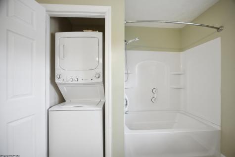 79 Barrington Court Bridgeport WV 26330