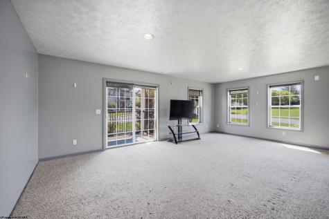 79 Barrington Court Bridgeport WV 26330